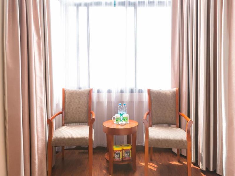 Greentree Inn Jiangsu Suzhou Kunshan High Speed Rail Station Hengshan Road Express Hotel Buitenkant foto