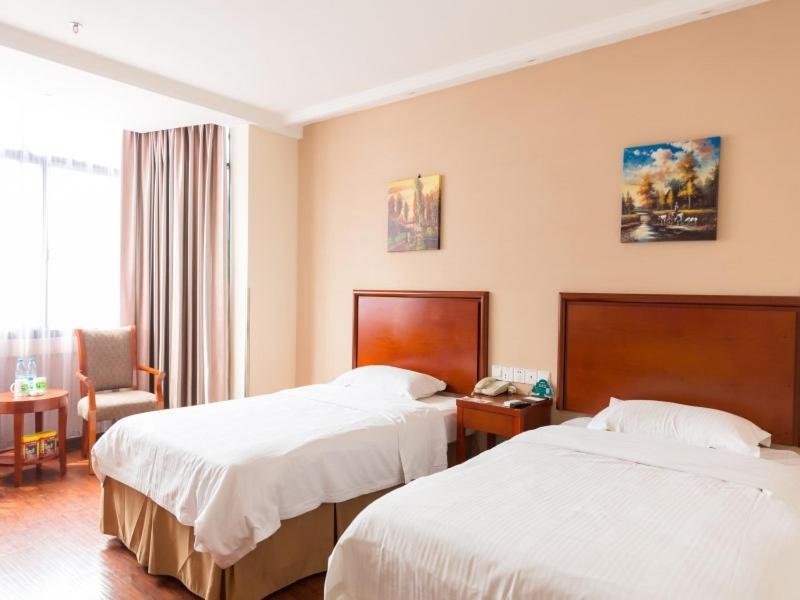 Greentree Inn Jiangsu Suzhou Kunshan High Speed Rail Station Hengshan Road Express Hotel Buitenkant foto