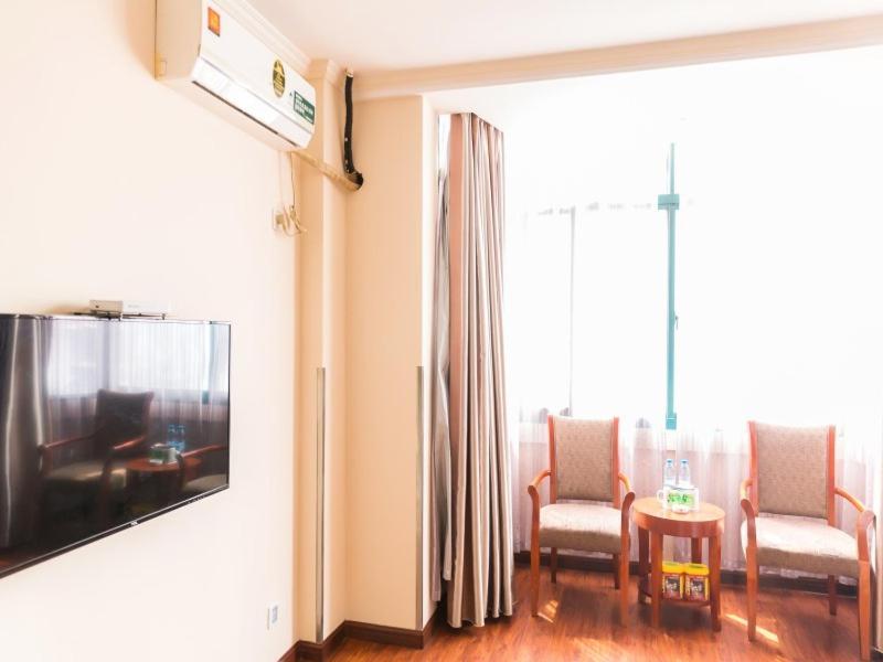 Greentree Inn Jiangsu Suzhou Kunshan High Speed Rail Station Hengshan Road Express Hotel Buitenkant foto
