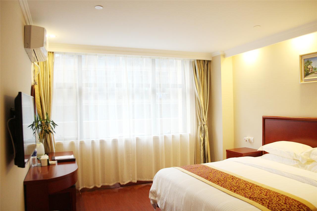 Greentree Inn Jiangsu Suzhou Kunshan High Speed Rail Station Hengshan Road Express Hotel Buitenkant foto